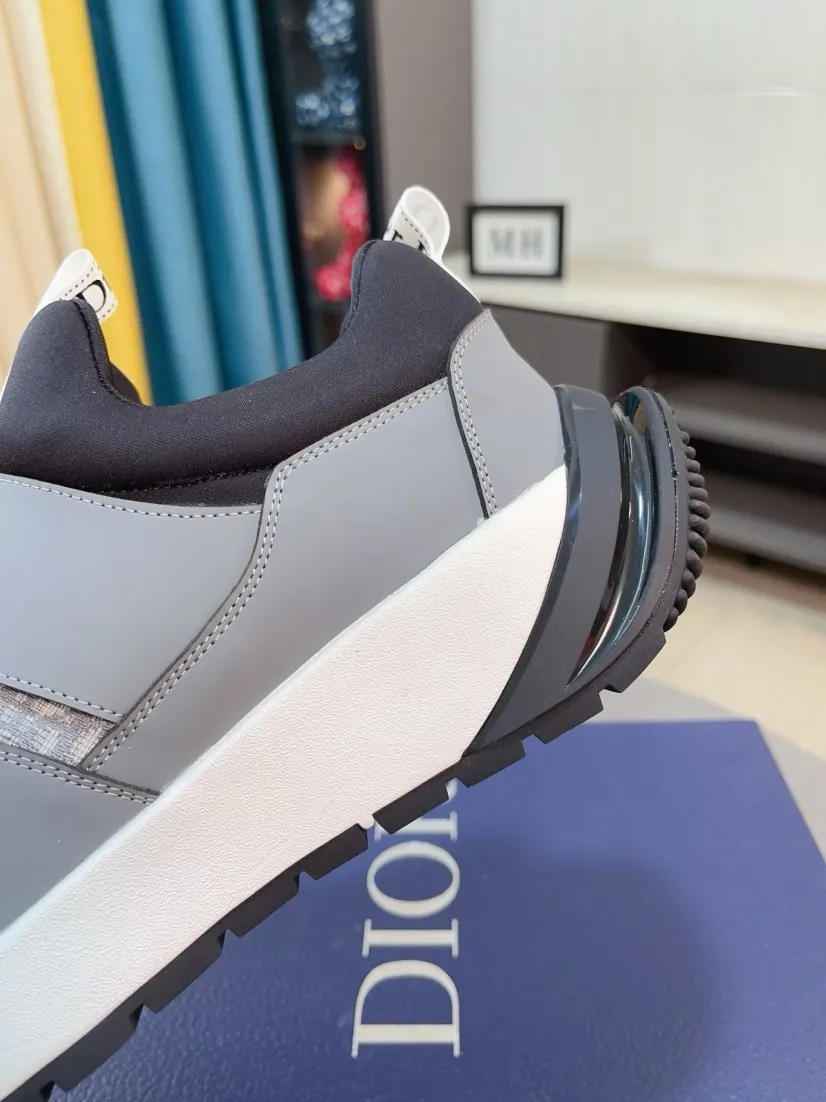 Men's men's shoes 💰438🌹🌹【Dior】Best-selling official website world premiere🔝High-end men's shoes brand official website latest series: The upper is made of imported cowhide with specially designed fabrics➕Mesh breathable lining. Make walking more convenient and comfortable! Compared with the official quality, Midea’s 1:1 replica. Create a fashionable personality to set off your uniqueness! A must-have for trendy men! Classic style. Men's sizes: 38-44.